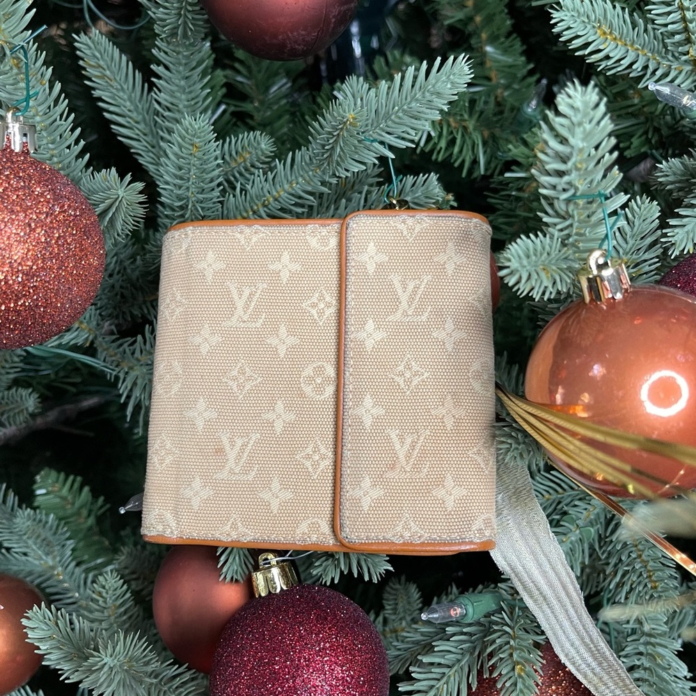 Louis Vuitton Mini Lin Beige wallet